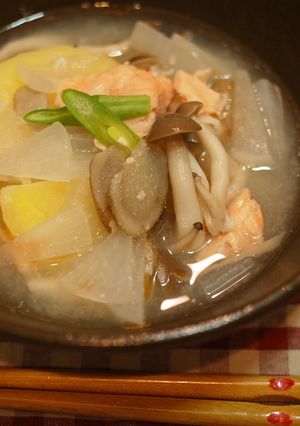【和薬膳】サケの具だくさんスープ-レシピのメイン写真