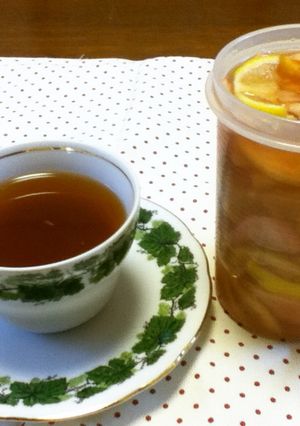 レモンと生姜の蜂蜜漬けでつくる生姜紅茶-レシピのメイン写真