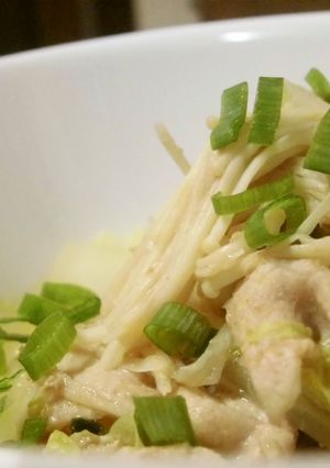 きのこのだしも♪白菜と豚肉重ね蒸し-レシピのメイン写真