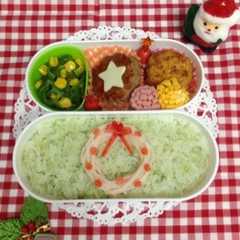 รูปของ 簡単！かにかま1本でクリスマスリース☆