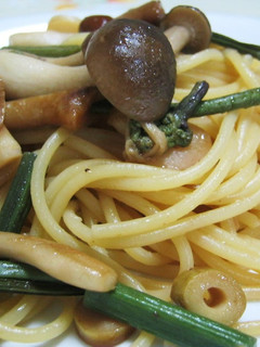 山菜ミックスと麺つゆで作る 和風パスタ-レシピのメイン写真