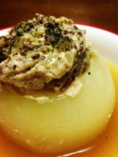 玉ねぎまるごと肉詰めスープ-レシピのメイン写真