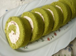フワッ♡あずきクリームの抹茶ロールケーキ-レシピのメイン写真