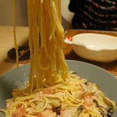 รูปของ 具はお好きなもの♡ベーコンクリームパスタ