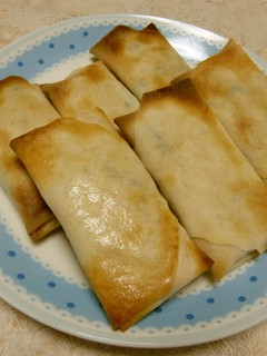 ヘルシー♪揚げない大葉入りタラモ春巻き-レシピのメイン写真