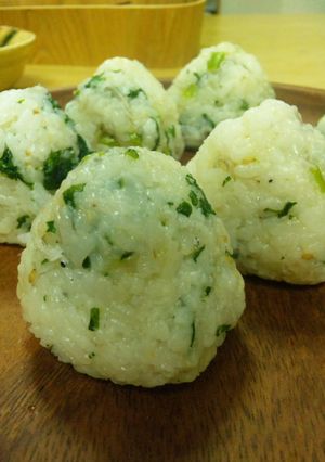 ごま風味☆栄養満点カルシウムおにぎり-レシピのメイン写真
