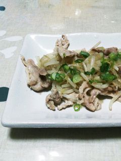 給料日前!もやし炒め鶏ガラだけで♪-レシピのメイン写真