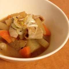 รูปของ 定番 モツ煮