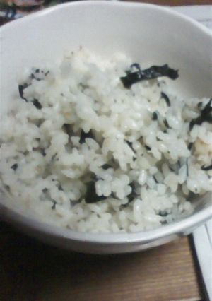 絶品!超簡単ワカメご飯-レシピのメイン写真