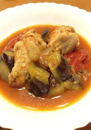 秋ナスと手羽元のトマト煮-レシピのメイン写真