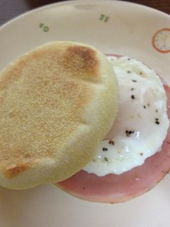 エッグマフィンの目玉焼き-レシピのメイン写真