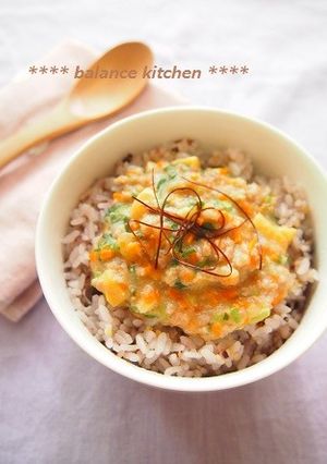 混ぜてチンするだけ！ふわとろ温とろろ丼-レシピのメイン写真