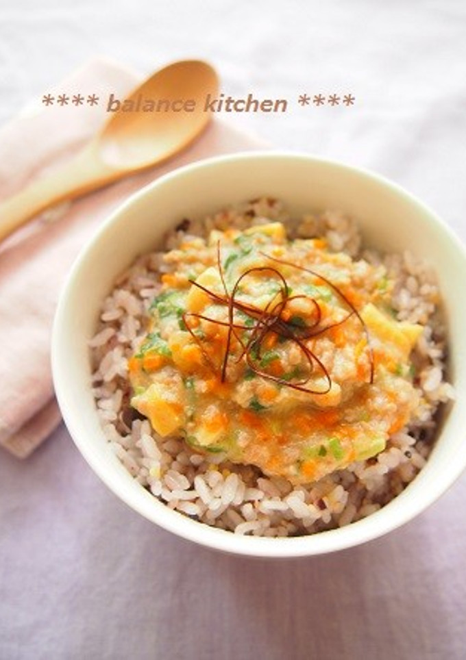 混ぜてチンするだけ！ふわとろ温とろろ丼-レシピのメイン写真