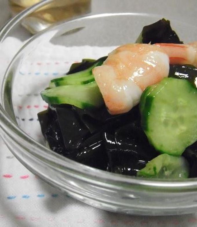 簡単♪エビとわかめときゅうりの酢の物♪ by すぴかか 【クックパッド
