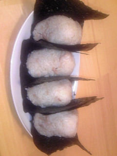 美味しい♪ツナマヨおにぎり-レシピのメイン写真