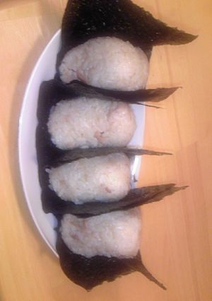 美味しい♪ツナマヨおにぎり-レシピのメイン写真