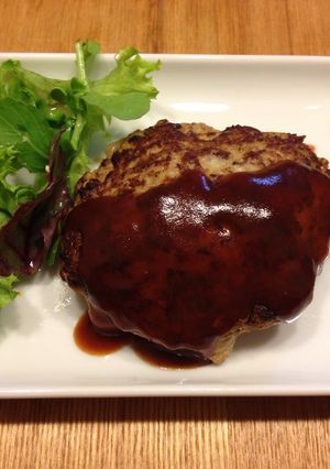 ふんわり美味しい〜チーズinハンバーグ-レシピのメイン写真