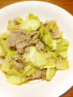 はやとうりと豚肉の和風ドレッシング炒め-レシピのメイン写真