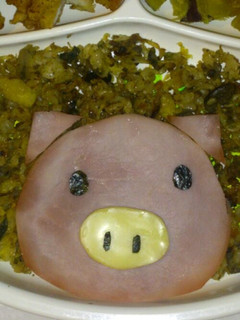 チャーハンもキャラで ブタちゃん-レシピのメイン写真