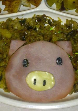 チャーハンもキャラで ブタちゃん-レシピのメイン写真