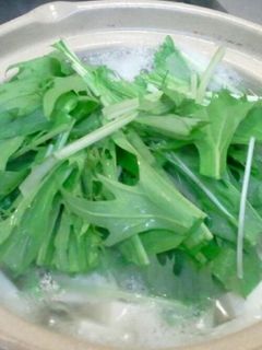手軽でヘルシー♪『水菜のポカポカ湯豆腐』-レシピのメイン写真