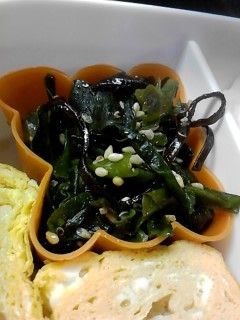 お弁当に☆簡単ワカメと塩昆布の和え物-レシピのメイン写真