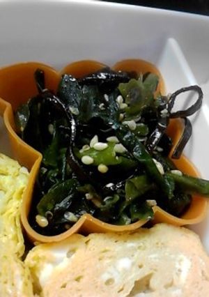 お弁当に☆簡単ワカメと塩昆布の和え物-レシピのメイン写真
