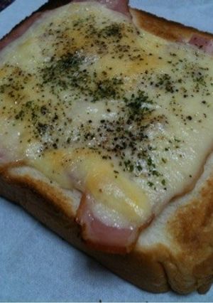＊簡単♪♪トースト❷～ベーコンチーズ～＊-レシピのメイン写真
