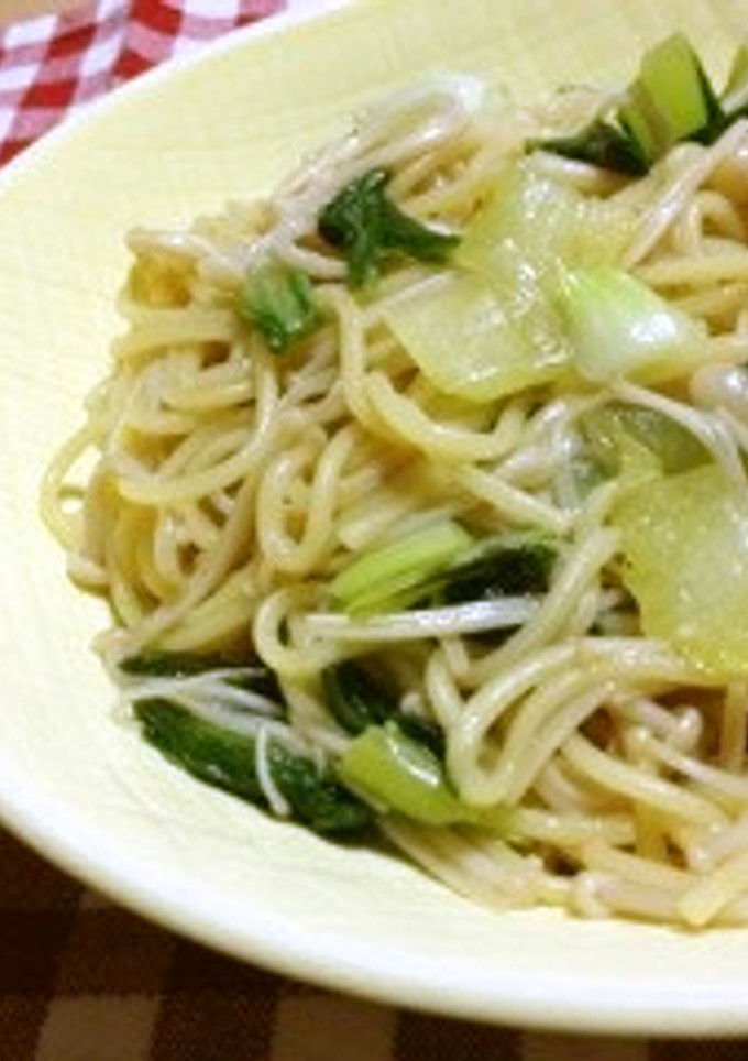 青梗菜とエノキの簡単オイスター焼きそば♡-レシピのメイン写真