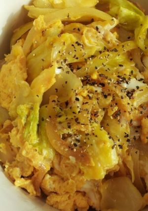 簡単☆ささっと！キャベツ・玉ねぎ・卵炒め-レシピのメイン写真