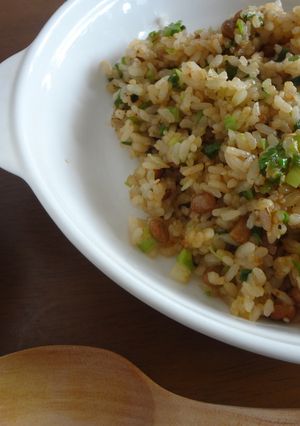 納豆・葱・胡麻チャーハン♬キムチの素入り-レシピのメイン写真