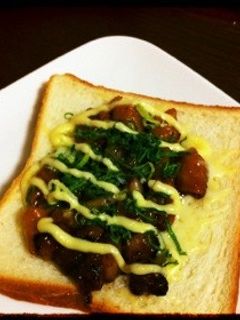 ズボラな照り焼きチキンピザもどき。-レシピのメイン写真