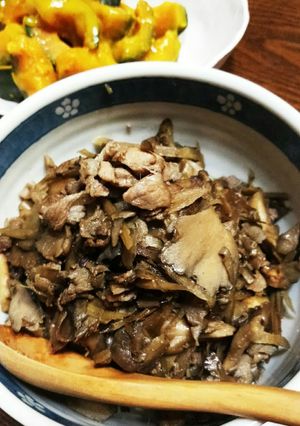 ご飯のお供に 舞茸と豚肉の炒めもの-レシピのメイン写真