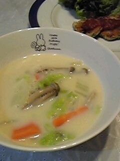 ヘルシーおいしい豆乳スープ♪-レシピのメイン写真