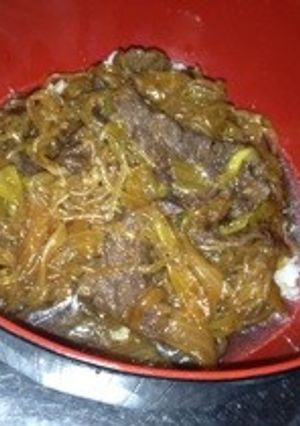 こんにゃくかさまし醤油麹激ウマ牛焼肉牛丼-レシピのメイン写真