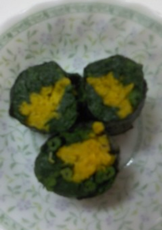ほうれん草と食用菊の海苔巻-レシピのメイン写真