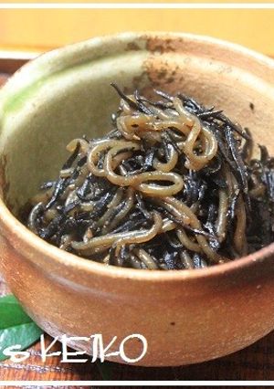 ひじきと糸こんにゃくのごま煮-レシピのメイン写真