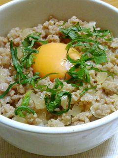 玉ねぎ入り・鶏の味噌そぼろ-レシピのメイン写真
