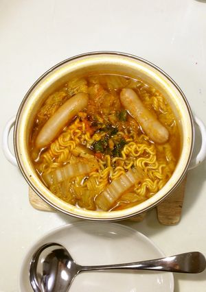 キムチ鍋風のお一人様ラーメン鍋♬♫-レシピのメイン写真