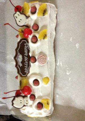 簡単フルーツロールロールケーキ-レシピのメイン写真