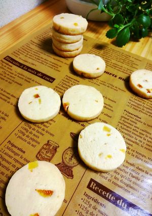 クリームチーズとオレンジピールのクッキー-レシピのメイン写真