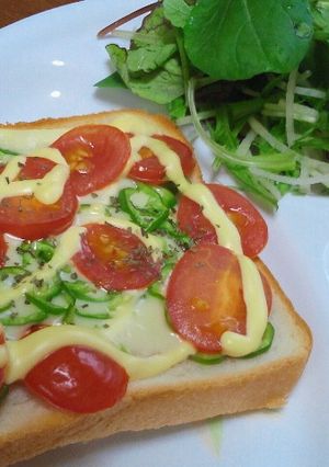 二度焼きでサックリ★ピザ風トースト-レシピのメイン写真