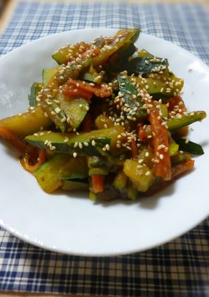 無加水鍋で・かぼちゃと人参のゴマ味炒め物-レシピのメイン写真
