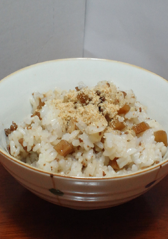 ごぼうと牛肉の混ぜごはん-レシピのメイン写真