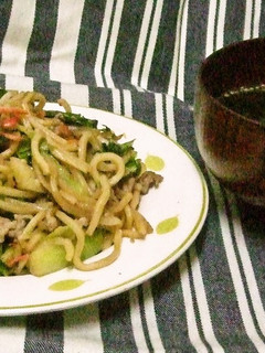 包丁いらず!まんまけぇしょうゆ焼きそば-レシピのメイン写真