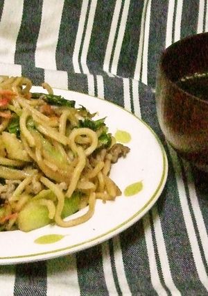 包丁いらず！まんまけぇしょうゆ焼きそば-レシピのメイン写真