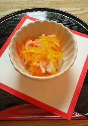 ☆すし酢で超簡単！柿の紅白なます☆-レシピのメイン写真