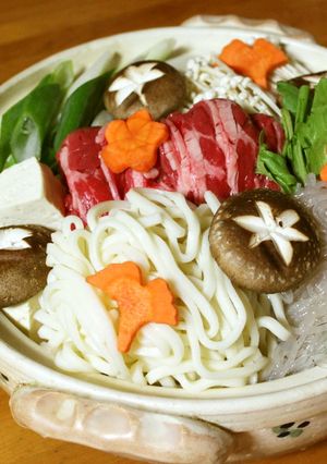 サン食品の絆うどんですき焼き-レシピのメイン写真