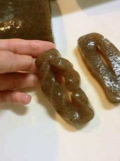 こんにゃく(おでん・煮物用)の切り方-レシピのメイン写真