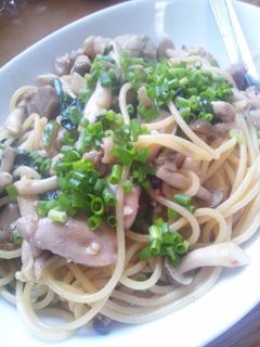 鶏肉ときのこのピリ辛和風ペペロンチーノ-レシピのメイン写真